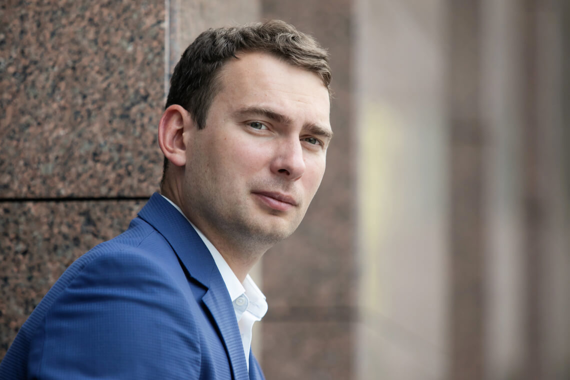 Влада має відповісти на всі гострі питання суспільства, а не грати в «мовчанку», — Ярослав Железняк