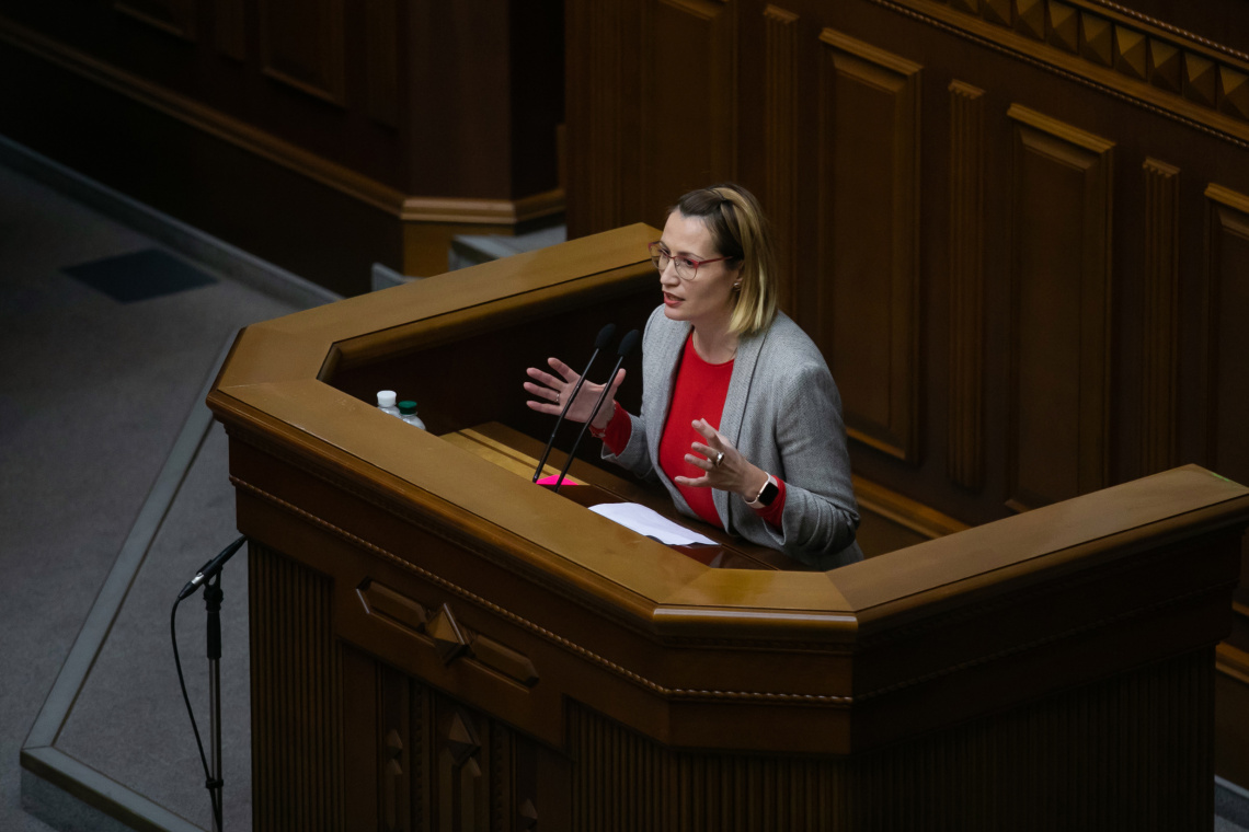 Парламент має об’єднатися, аби зупинити корупцію у МОЗ та захистити лікарів, – Ольга Стефанишина