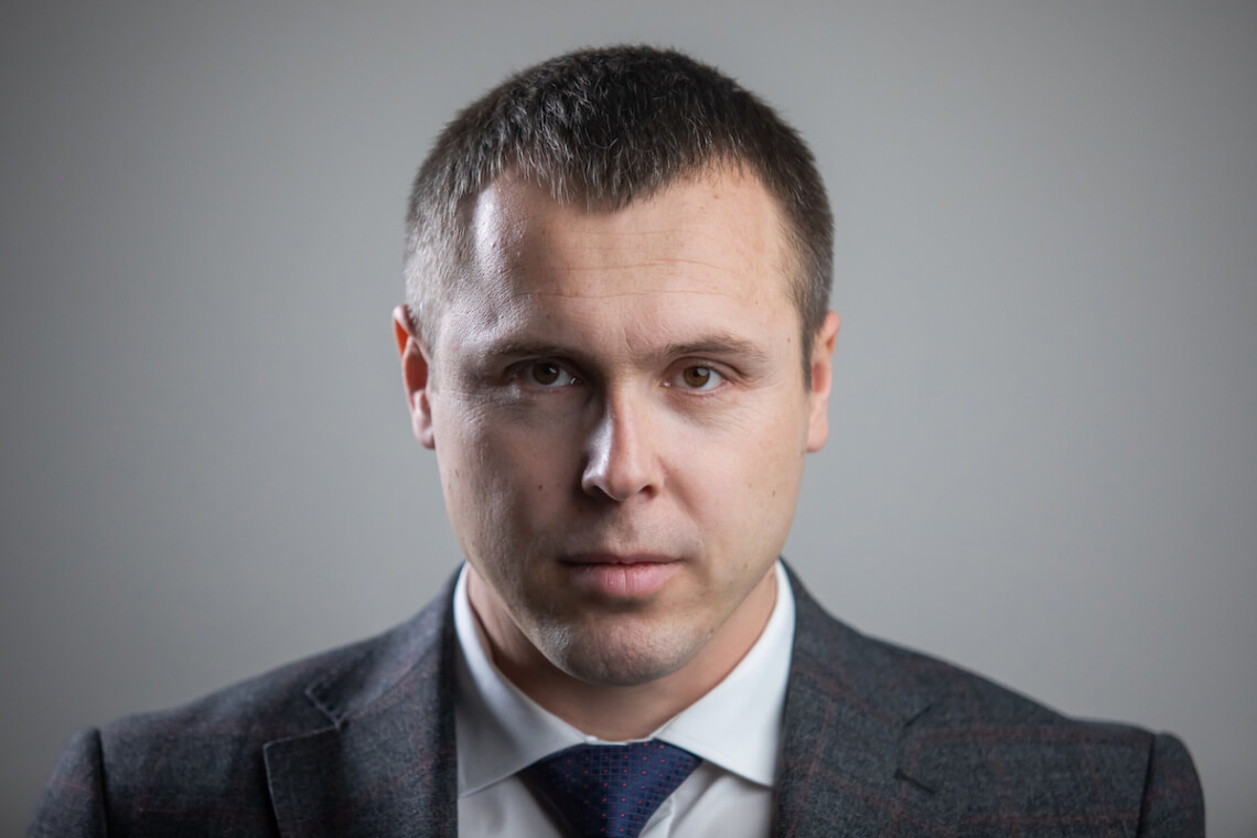 Україні слід зосередити зусилля на дипломатичному фронті, а не на химерній зустрічі з Путіним, — Роман Костенко