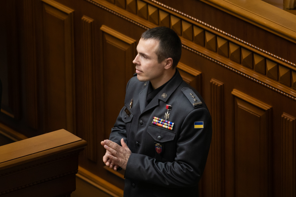 Роман Костенко: «Якщо в Росії є готовність «припинити вогонь» — навіщо снайпери та "Гради"?»
